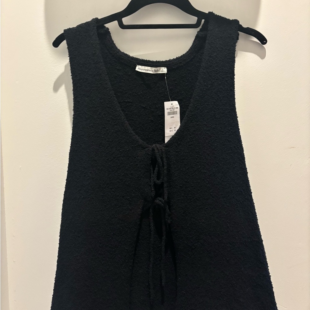 Black Abercrombie tie front knit top